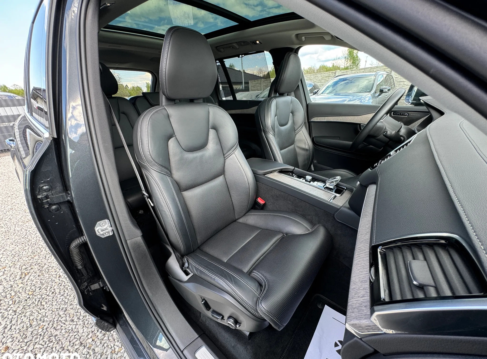 Volvo XC 90 cena 219990 przebieg: 139000, rok produkcji 2021 z Skępe małe 781